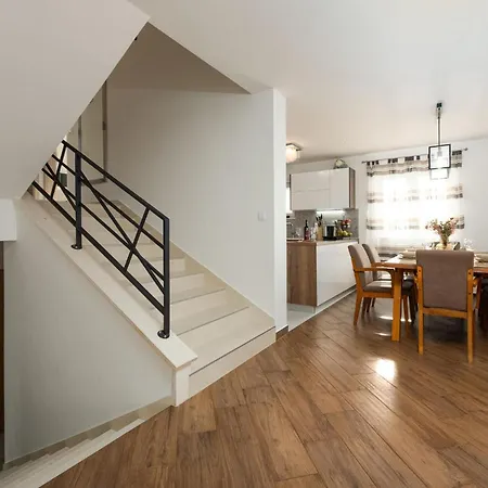 Awesome In Podgradina *